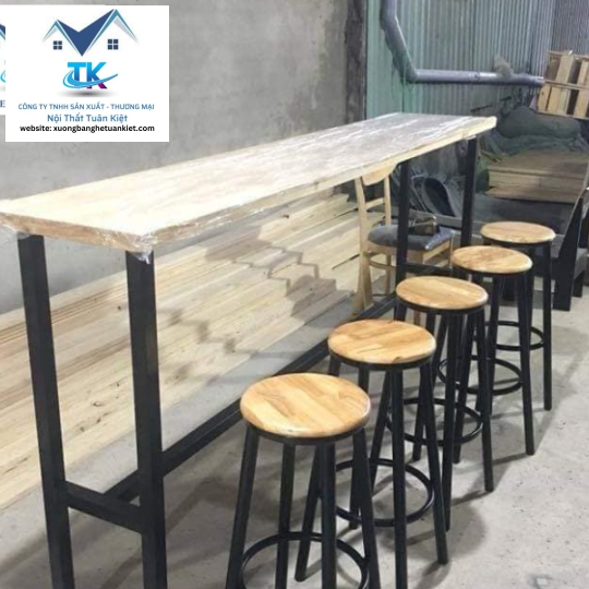 Bàn Ghế Quán Bar 02