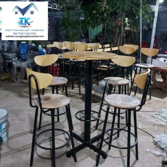 BÀN GHẾ QUÁN BAR 04