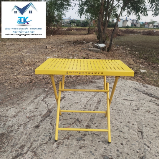 Bàn Sắt Sơn Tỉnh Điện CNC Gấp Gọn Màu Vàng