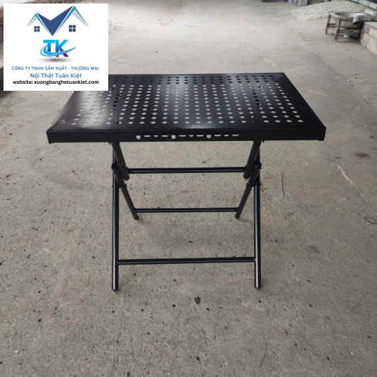 Bàn Sắt Sơn Tỉnh Điện CNC Gấp Gọn Màu Đen