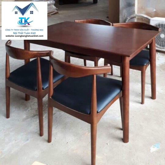 Bộ Bàn Ăn Gia Đình 16