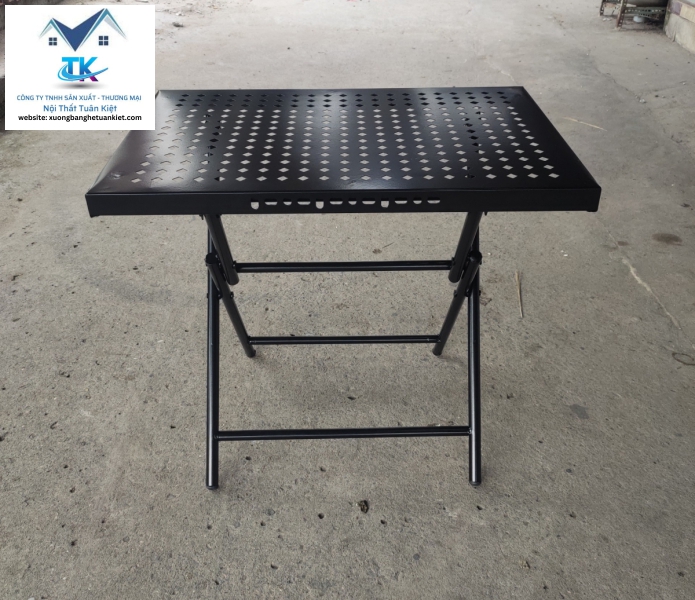 Bàn Sắt Sơn Tỉnh Điện CNC Gấp Gọn Màu Đen
